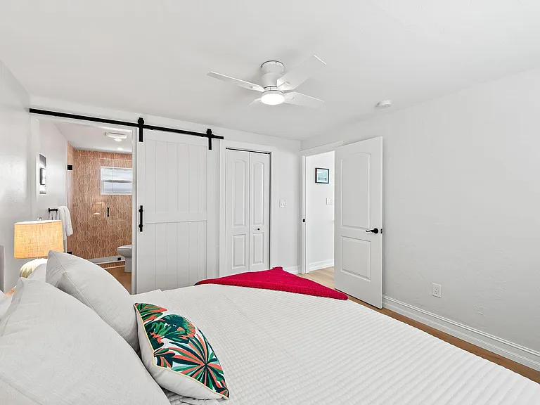 1112 Highlands Dr #2 — Photo 8