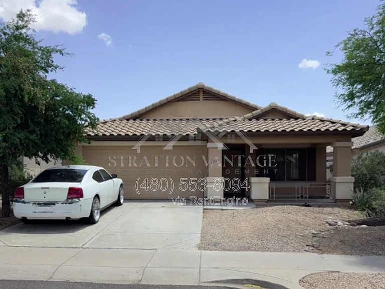 28647 N Nobel Rd — Photo 1