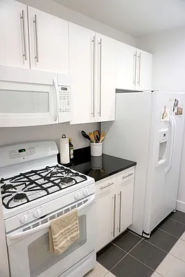 Rented by Nest Seekers International | media 20