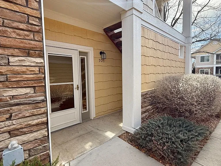 4675 Hahns Peak Dr #101 — Photo 3