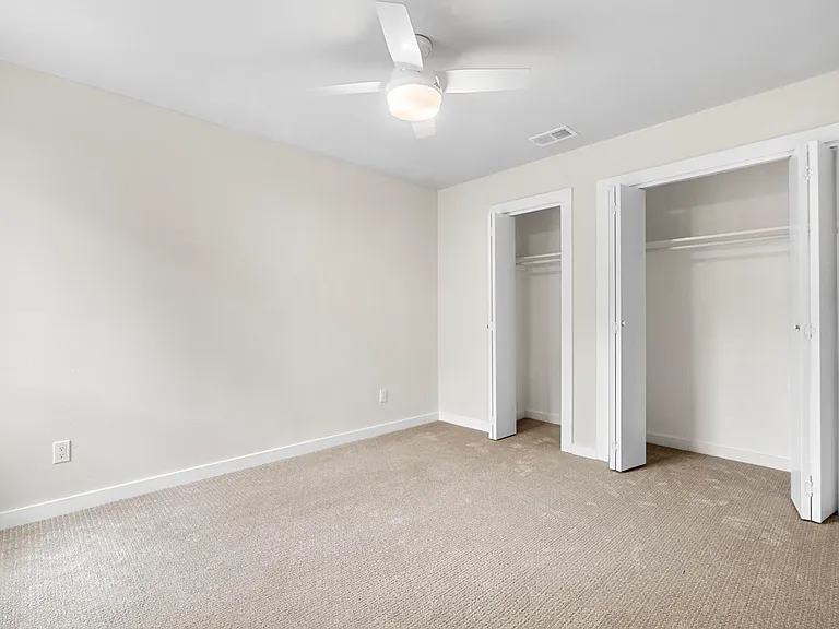 4506 Dorsett Oaks Cir — Photo 12