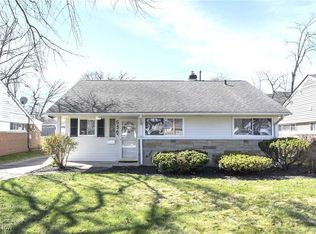 536 Bayfair Dr, Bay Village, OH
