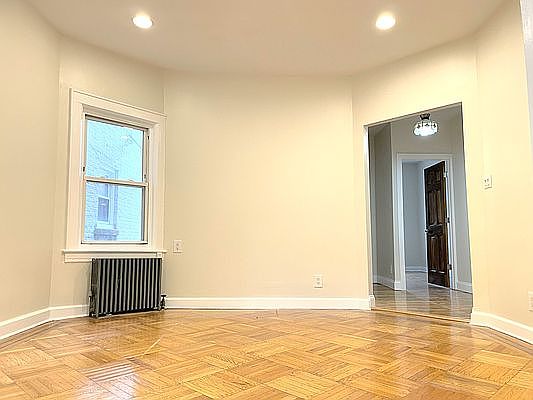 1st image of 22-13 38th St #L