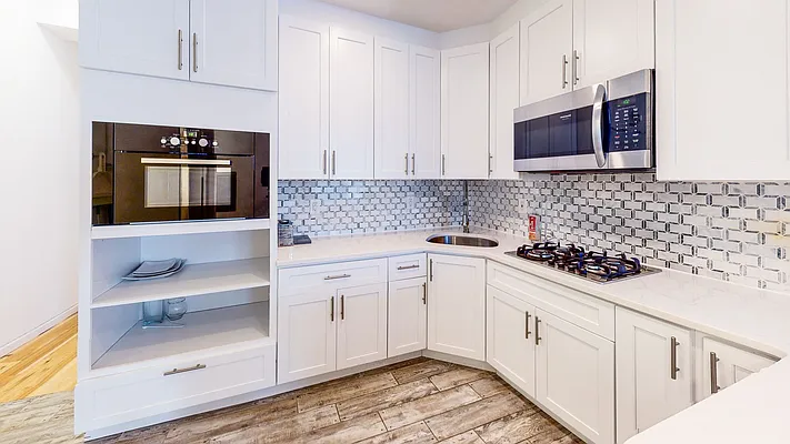 Rented by Barlavi Inc. | media 2