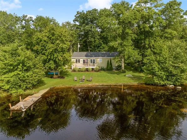 162 Brouillard Ln, Pascoag, RI 02859