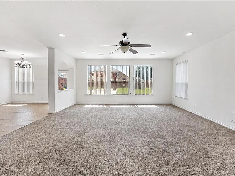7704 Labrador Dr — Photo 35