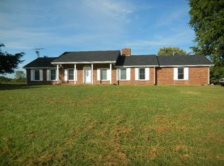 6468 Hodgenville Rd, Greensburg, KY 42743