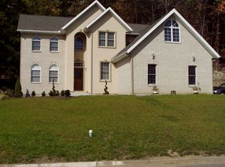 718 Marjorie Ln, Endicott, NY 13760
