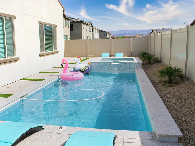 50616 Calle Cervantes — Photo 11