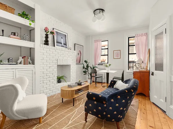 24 Cornelia St APT 15, Manhattan, NY 10014