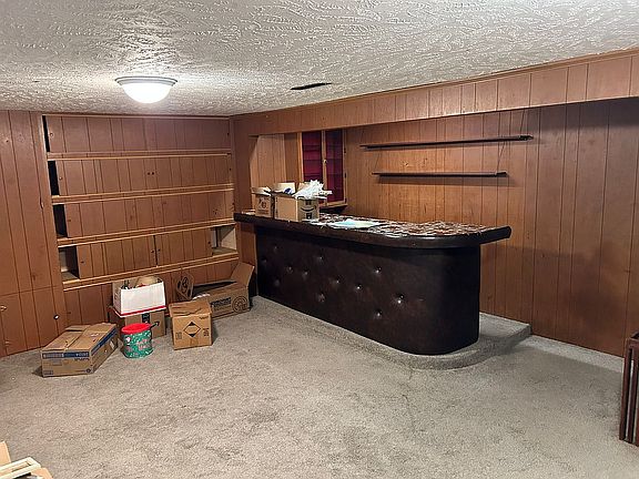 4th image of 805 S 38th Street Ct