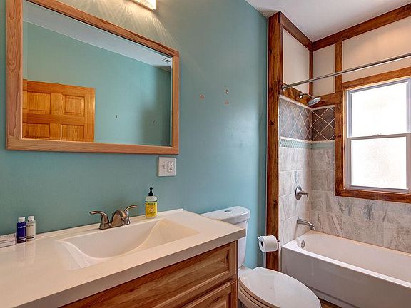 2nd image of 17201 Grovewood Ave #3