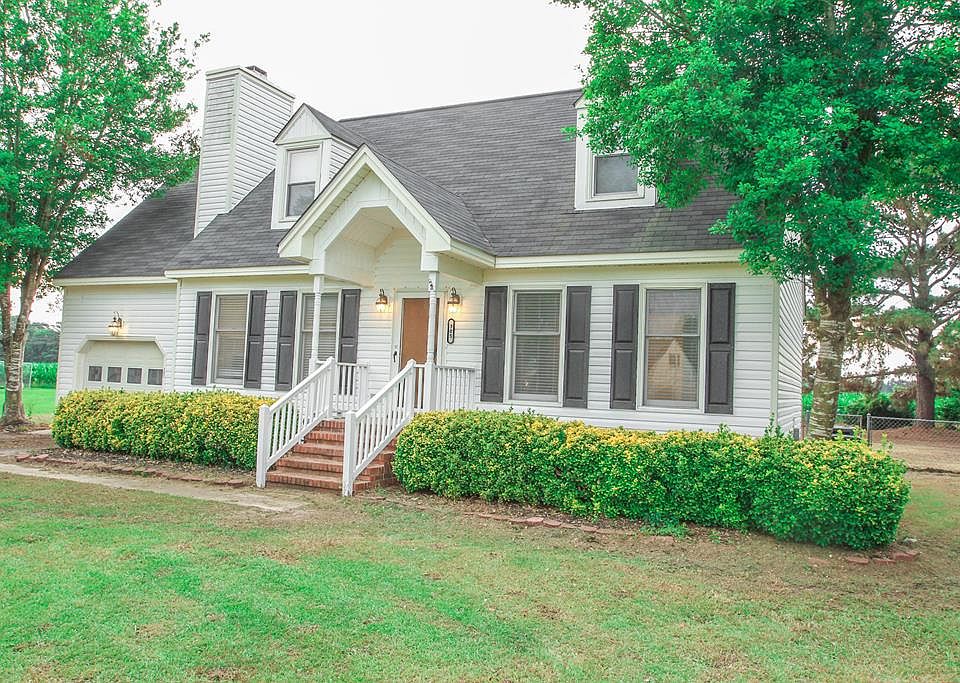 1st image of 305 Ryan Ct