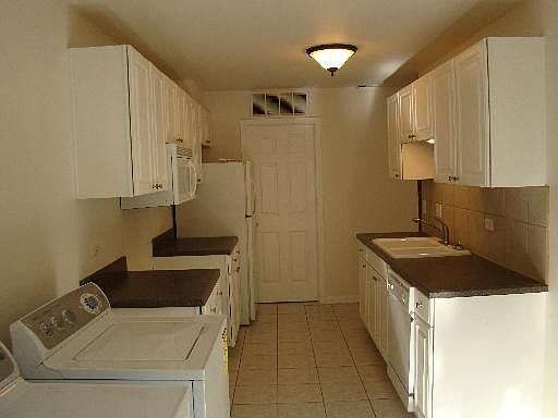 3rd image of 5947 Oakwood Dr