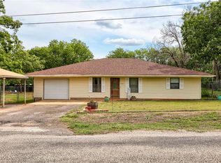 1515 N 6th St, Tecumseh, OK 74873