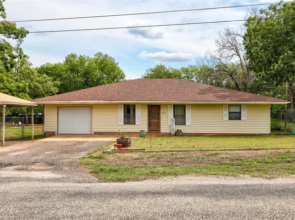 1515 N 6th St, Tecumseh, OK 74873
