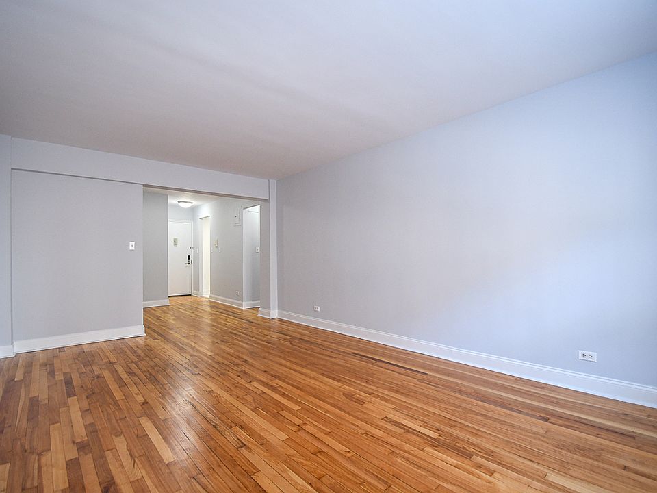 2nd image of 930 Sheridan Ave #3N