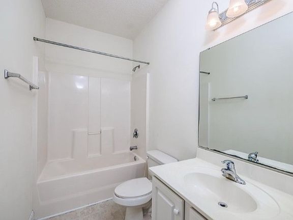 Bathroom connected to 1st BR