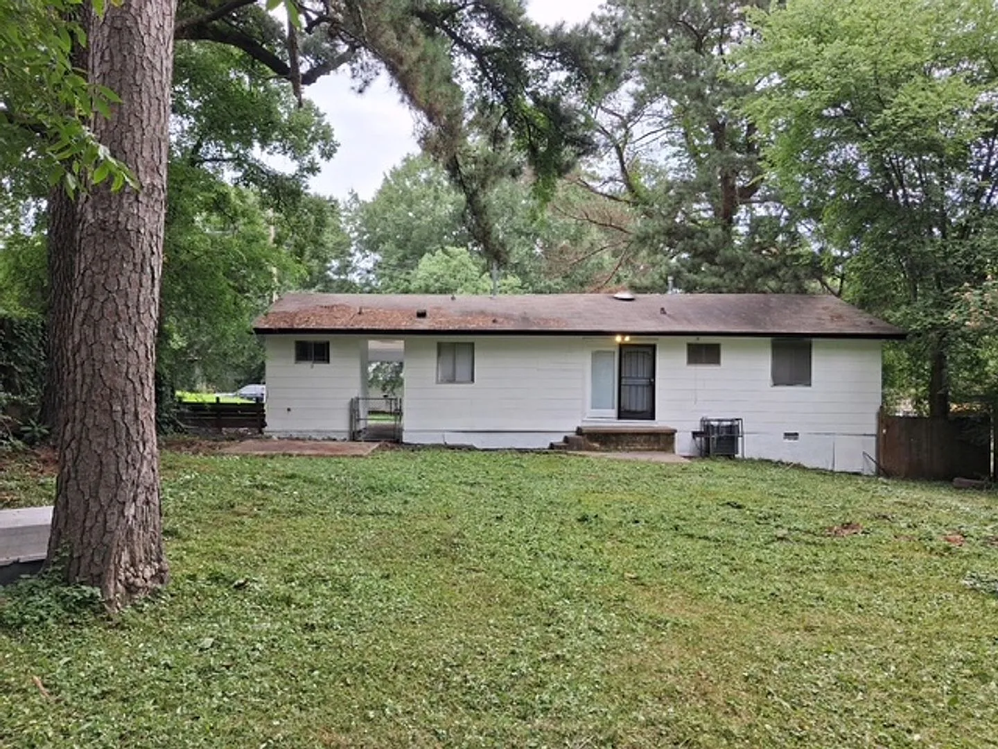 1527 Maria Dr. Jackson, MS 39204 — Photo 2