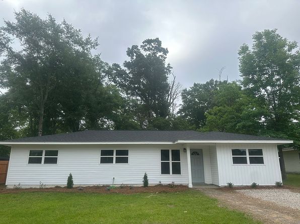 105 Nancy Ross Rd, Eufaula, AL 36027