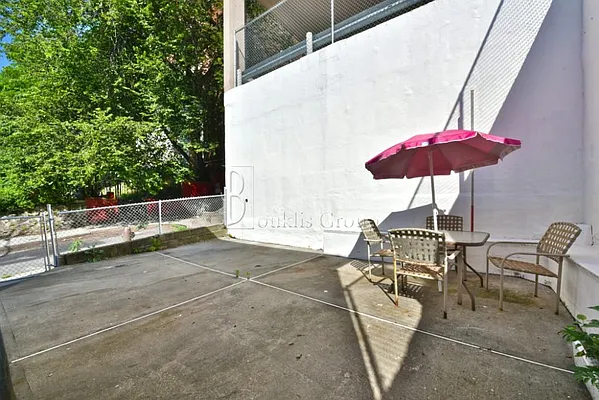 Sold by Bouklis Group | media 12