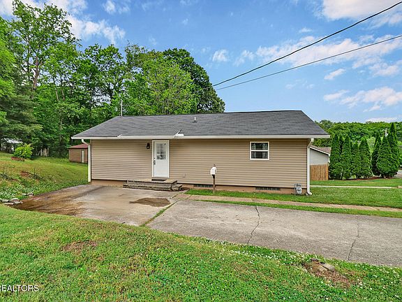 5th image of 106 Dewey Rd