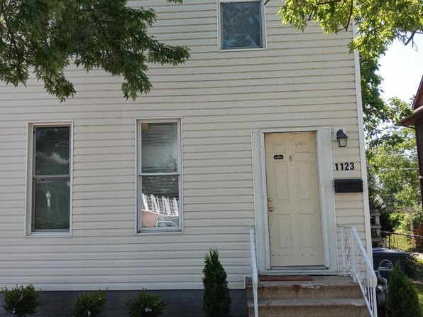 1123 Spring St