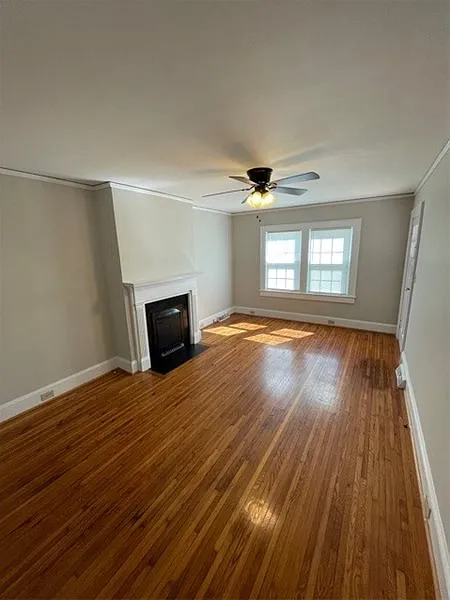 2 bed, 1.0 bath, 950 sqft, $1,350 — Photo 2