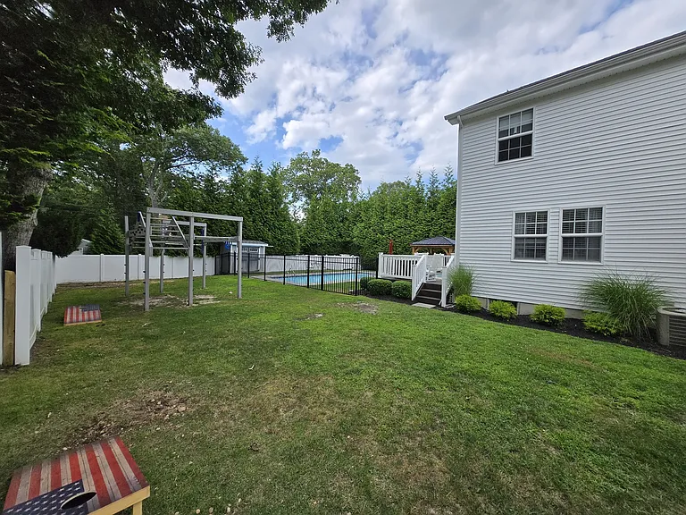 217 Alameda Ave — Photo 38