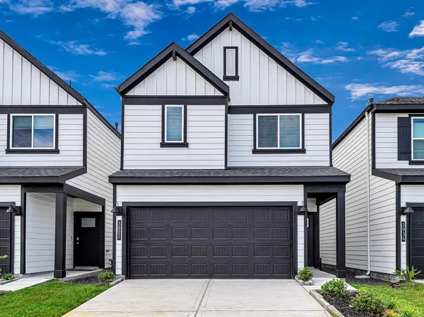 3002 Crown Gate Dr, Houston, TX 77047