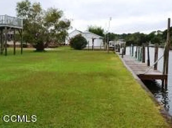 143 Jennifer Dr, Harkers Island, NC 28531