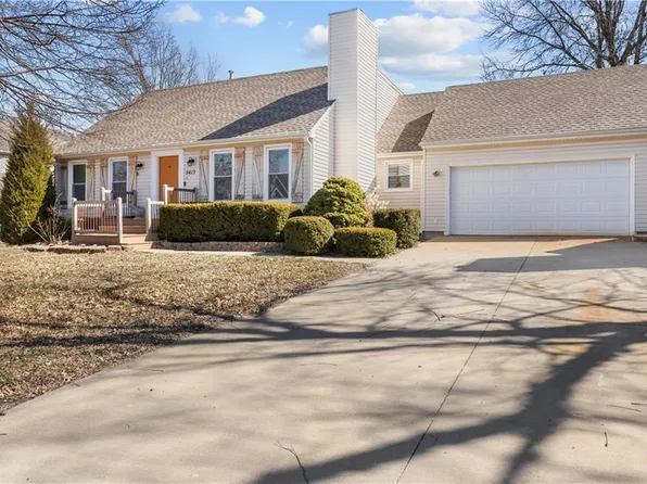 5413 McCoy St, Shawnee, KS 66226