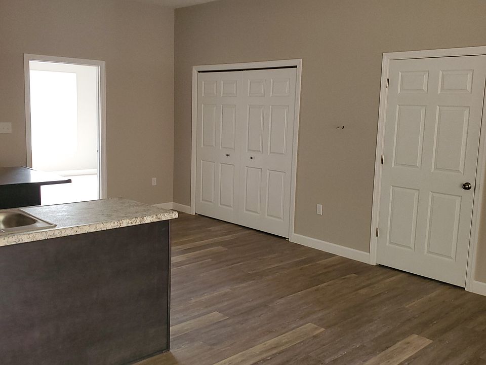 1st image of 567 Dupont Rd #10