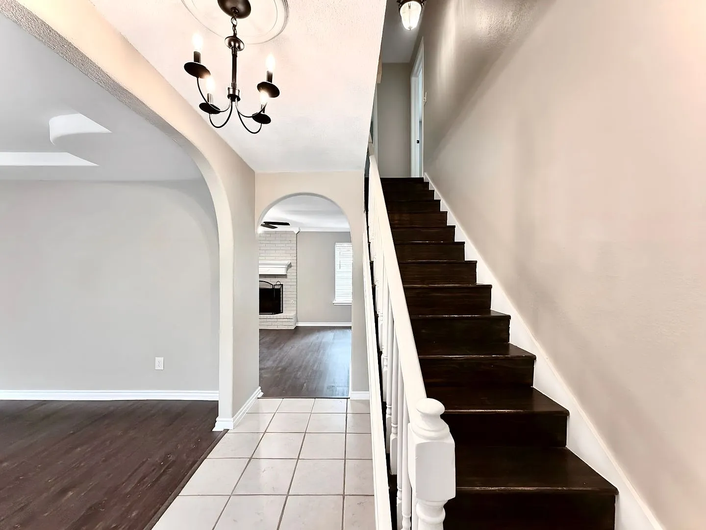 Updated Comfort with a Downstairs Primary Suite in Jenks — Photo 4