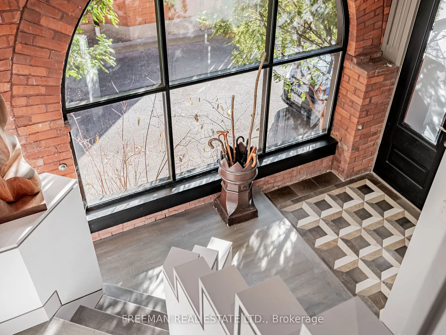 4 bed, $10,500 — Photo 3