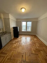 Rented by Chana Ofek, LREB