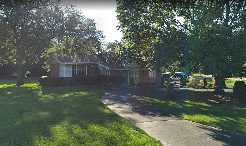 13009 S 83rd Ct photo 1