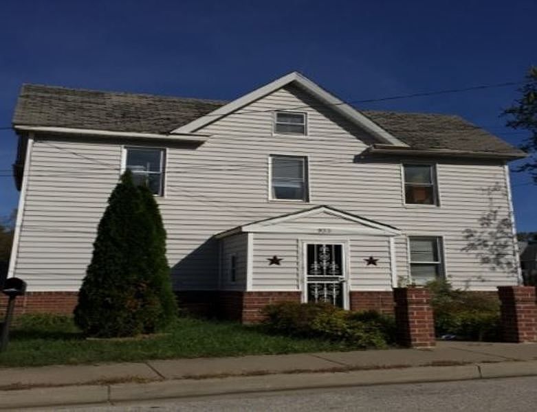 1st image of 933 Wilmington Ave