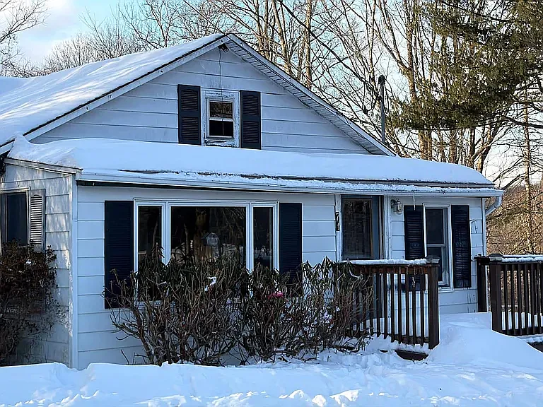 74 Highview Ter — Photo 4