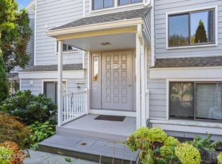 70 Rowayton Woods Dr #70, Norwalk, CT 06854