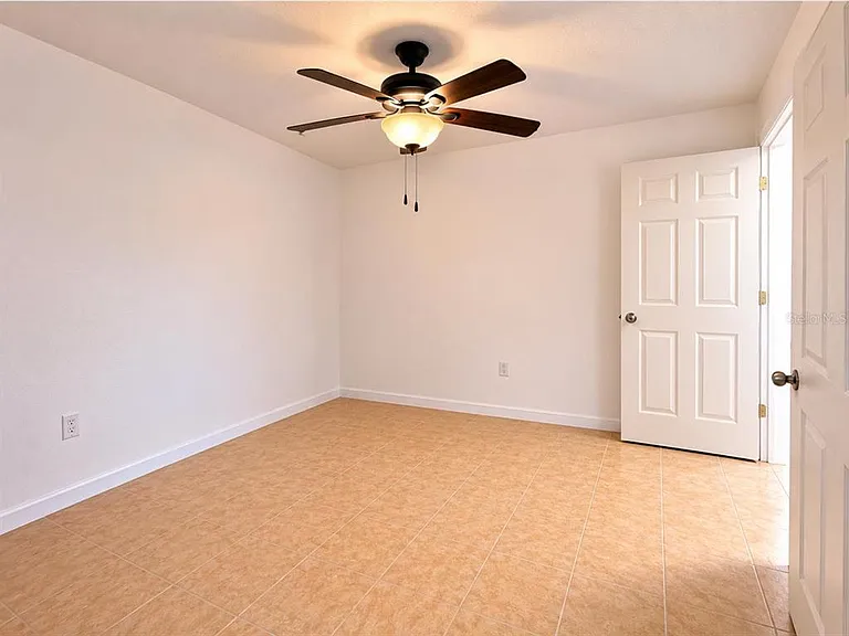 301 Clark St #2 — Photo 9