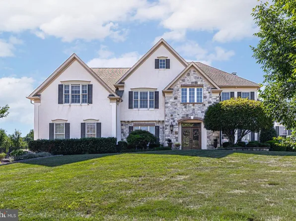 2417 April Dr, Jamison, PA 18929