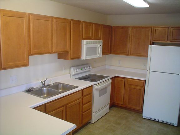 5th image of 8037 Seabrook Dr