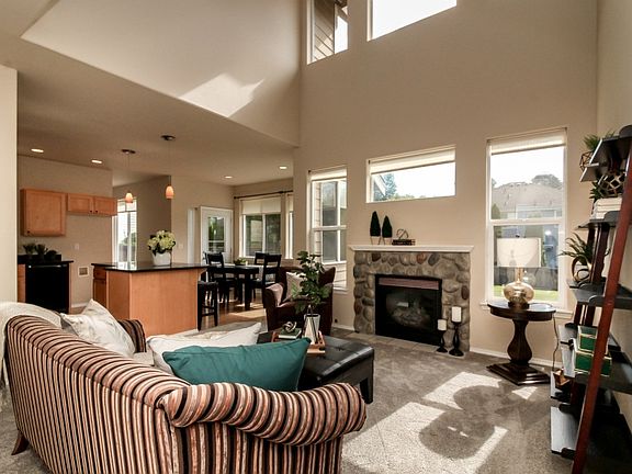 5th image of 1815 Mariner Cir NE