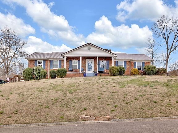 2nd image of 3534 Wedgewood Dr