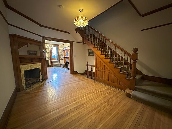 5th image of 405 Hamilton St #11309364