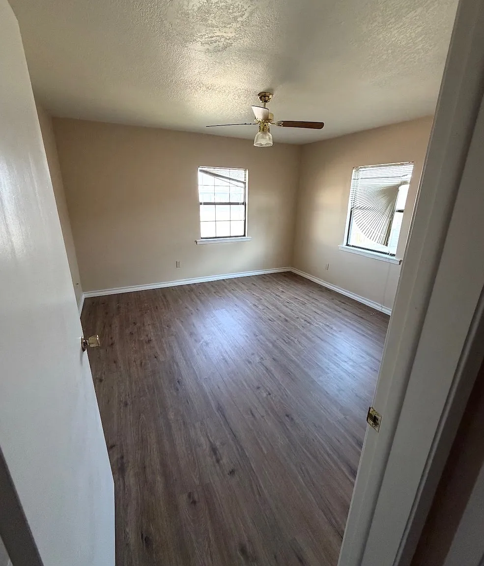 806 22nd Street - 1 — Photo 3