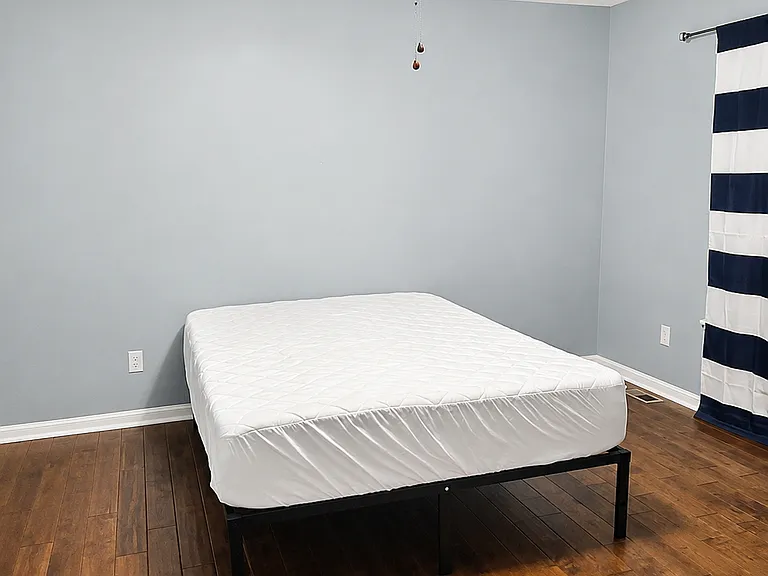 515 Hoffman Dr #2 — Photo 1