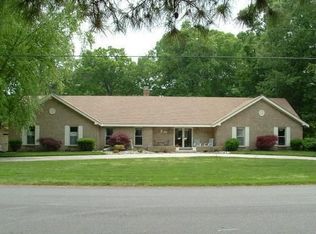 1217 N Inlynnview Rd, Virginia Beach, VA 23454