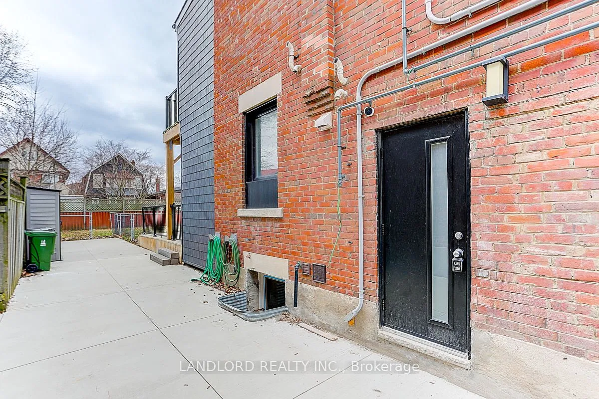 2 bed, $1,850 — Photo 4